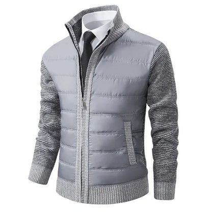 Nordmann – Elegante Herren-Strickjacke mit Steppdetails – Hellgrau